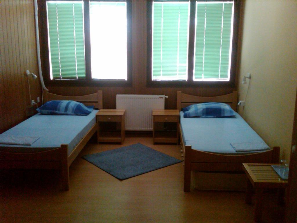 Hostel Av Palanka Exterior photo