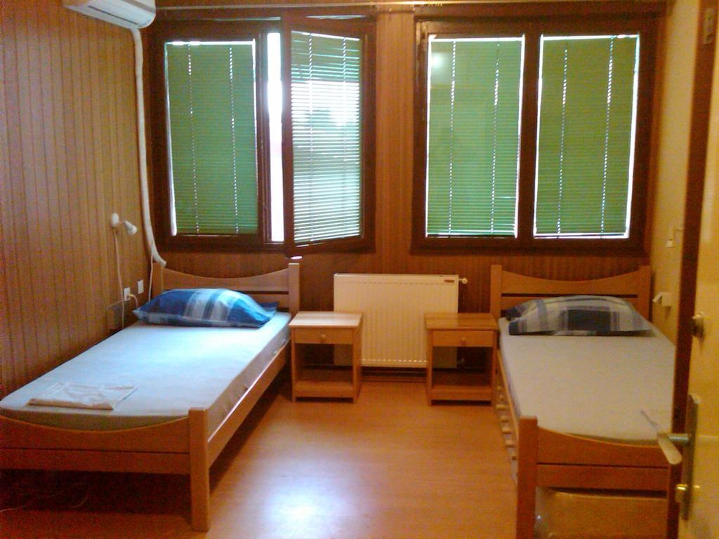 Hostel Av Palanka Exterior photo