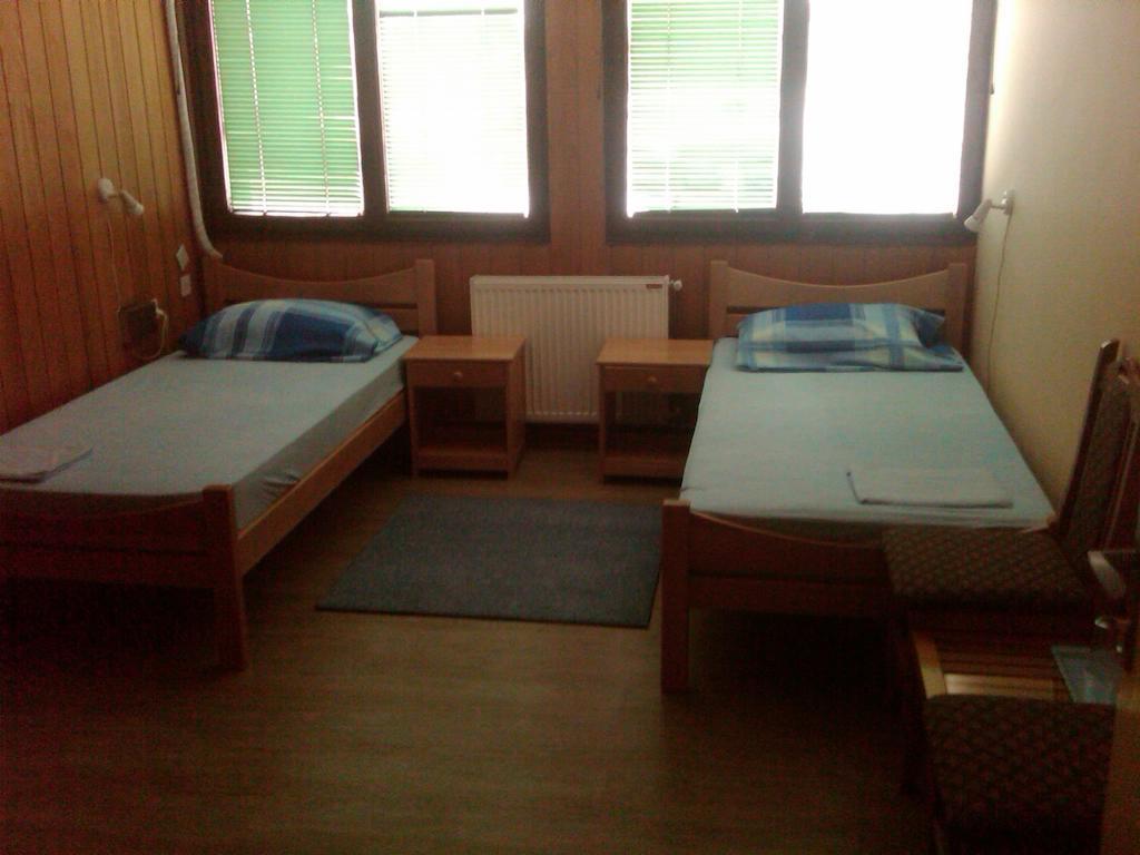 Hostel Av Palanka Exterior photo